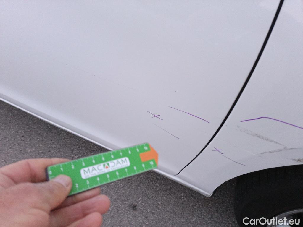  Peugeot  308 PEUGEOT  / 2017 / 5P / familiar SW Active Pack BlueHDi 130 S&S #3