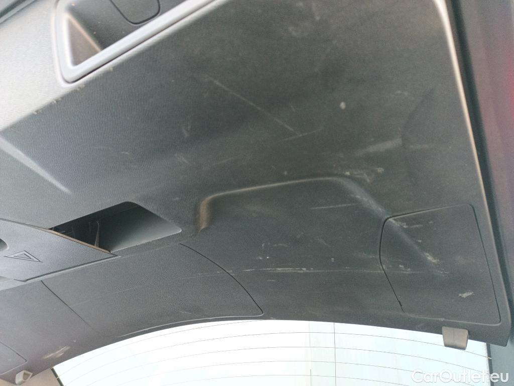  Peugeot  3008 PEUGEOT  / 2020 / 5P / todoterreno 1.5 BlueHDi 96kW S&S Allure Pack EAT8 #15