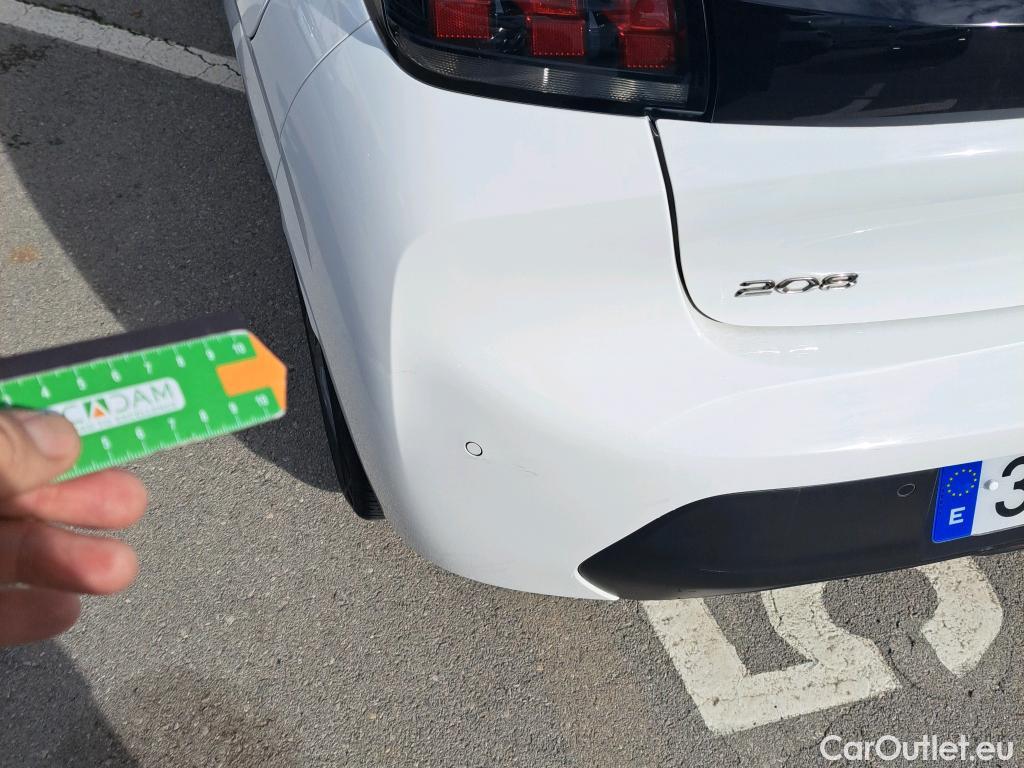  Peugeot  208 PEUGEOT  / 2019 / 5P / berlina con portón BlueHDi 73kW (100CV) Active Pack (AC) #17