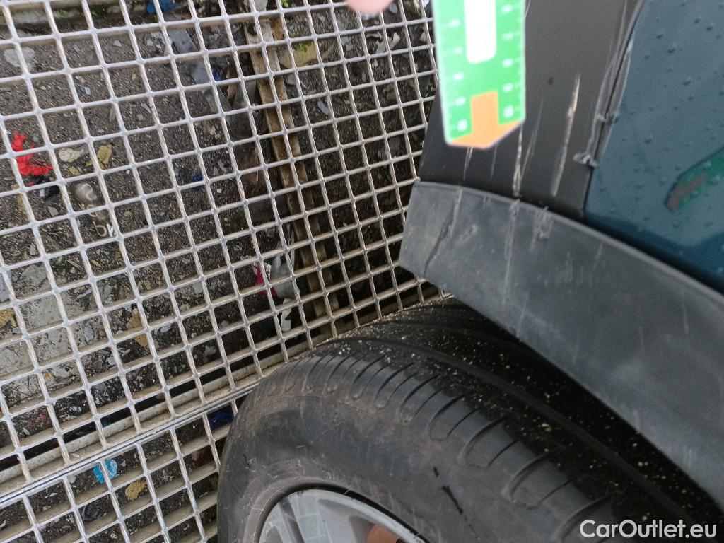  Peugeot  3008 PEUGEOT  / 2020 / 5P / todoterreno 1.5 BlueHDi 96kW S&S Allure Pack EAT8 #33