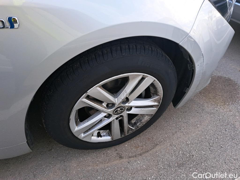  Toyota  Corolla TOYOTA  / 2019 / 5P / familiar 1.8 125H ACTIVE TECH E-CVT TOU SPORT #41