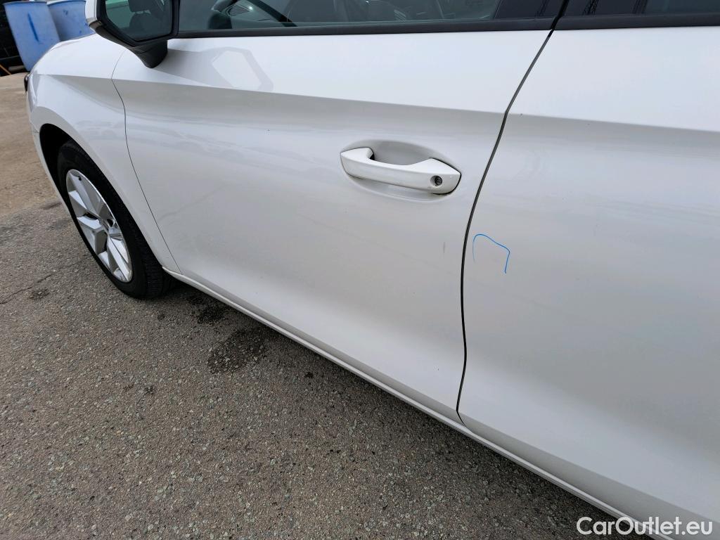  Seat  Leon SEAT Nuevo León / 2020 / 5P / familiar SP 2.0 TDI 85kW Style Go(SP) #20