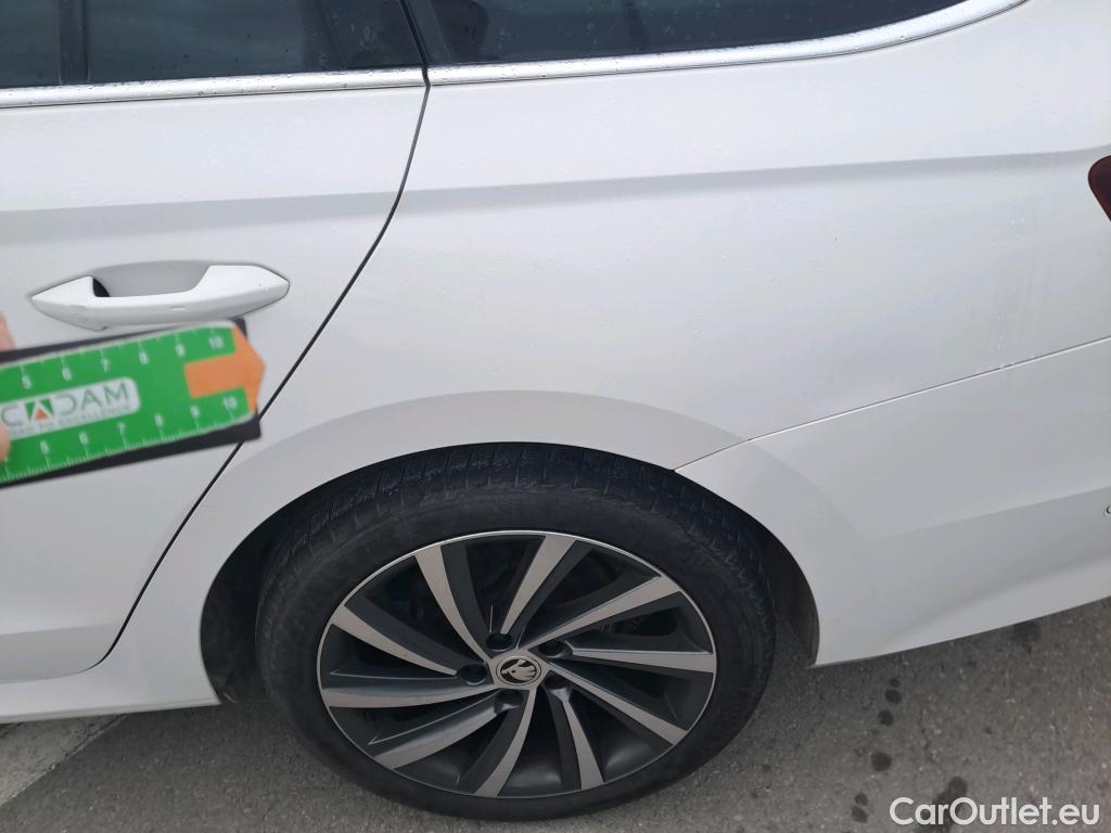  Skoda  Octavia SKODA  / 2020 / 5P / familiar Combi 2.0 TDI 110kW (150CV) DSG Style #47