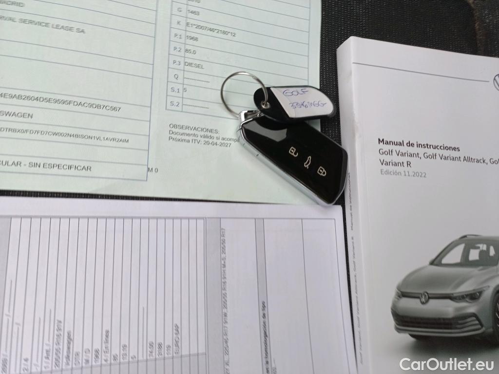  Volkswagen  Golf  VOLKSWAGEN / 2020 / 5P / familiar 2.0 TDI 85kW (115CV) DSG Variant #2