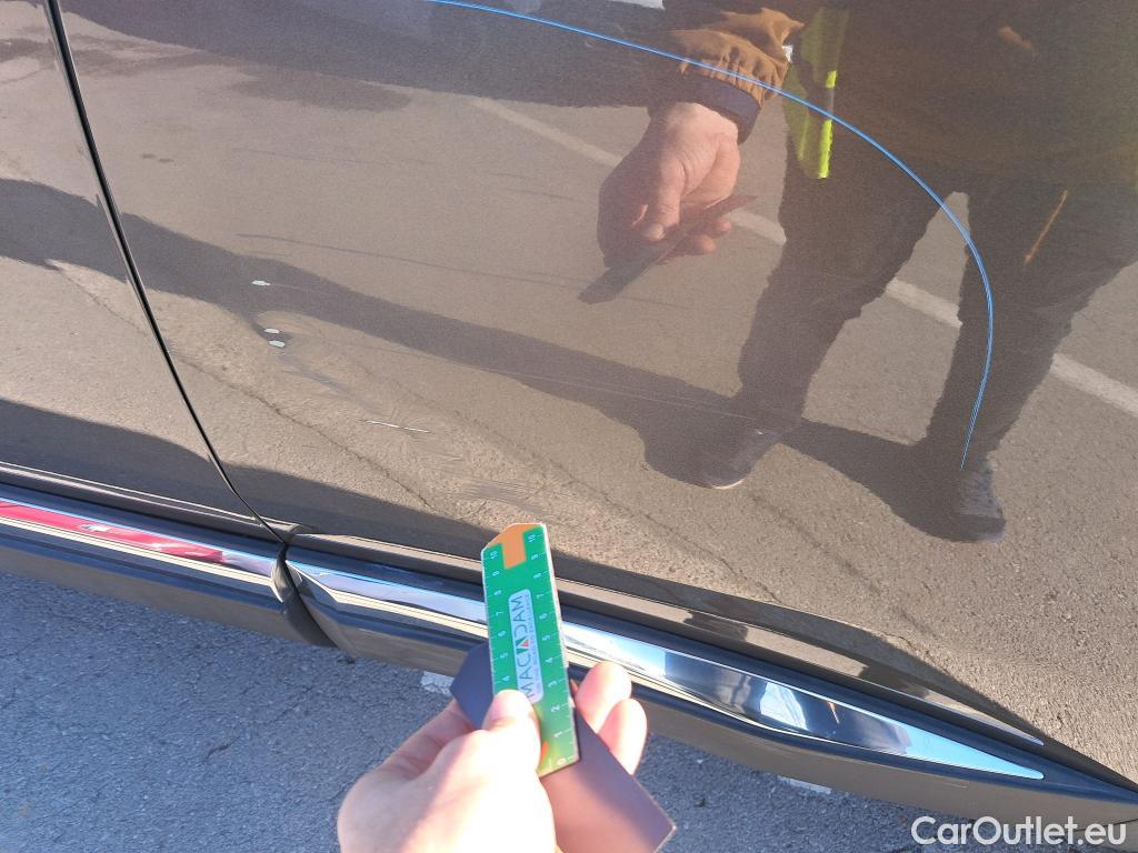  Peugeot  3008 PEUGEOT  Hybrid / 2020 / 5P / todoterreno 225 e-EAT8 Allure (AC2) #4