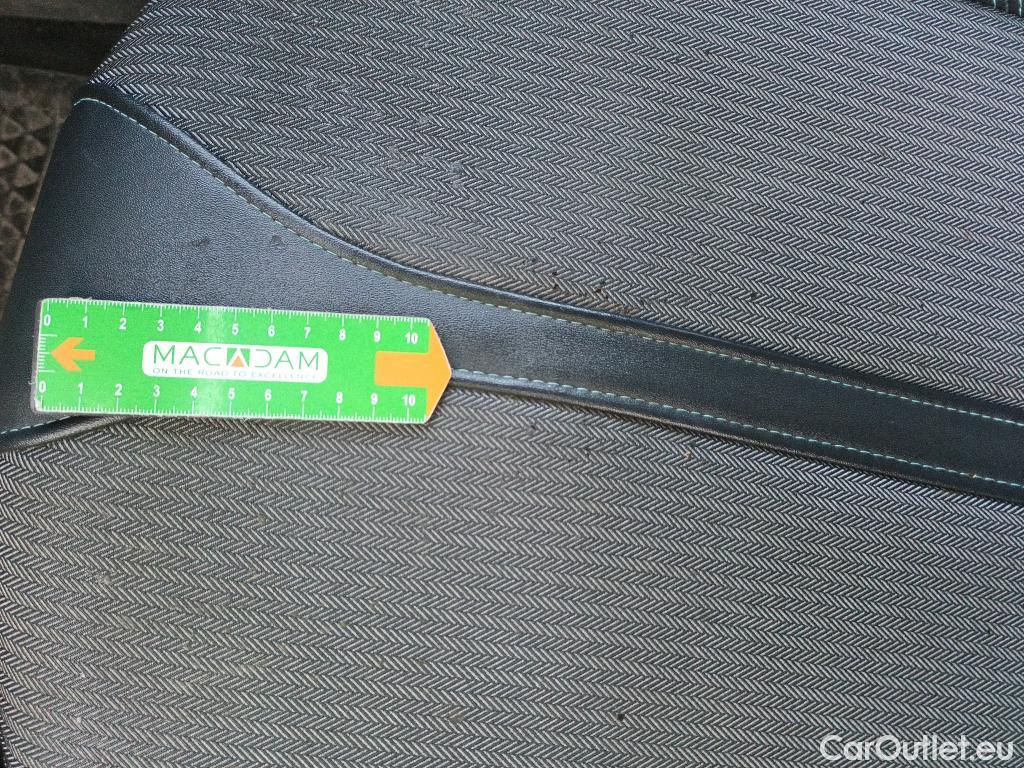  Peugeot  3008 PEUGEOT  / 2020 / 5P / todoterreno 1.5 BlueHDi 96kW S&S Allure Pack EAT8 #2