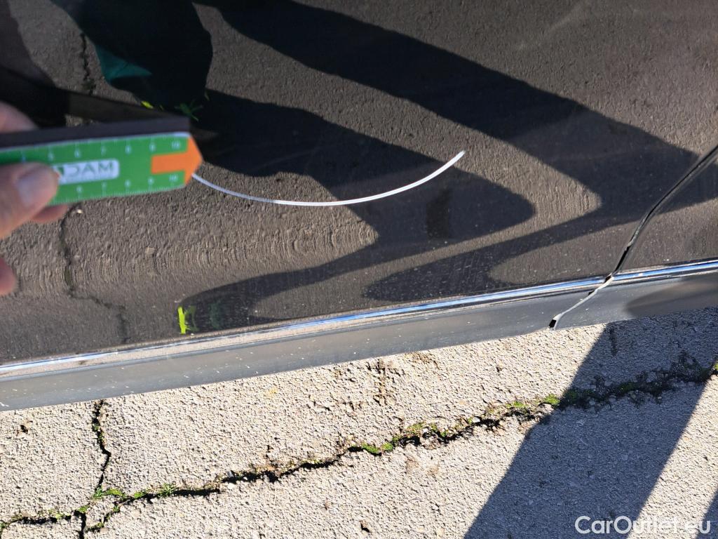  Volkswagen  Tiguan VOLKSWAGEN  / 2020 / 5P / todoterreno Life 2.0 TDI 110kW (150CV) DSG (AC2) #12