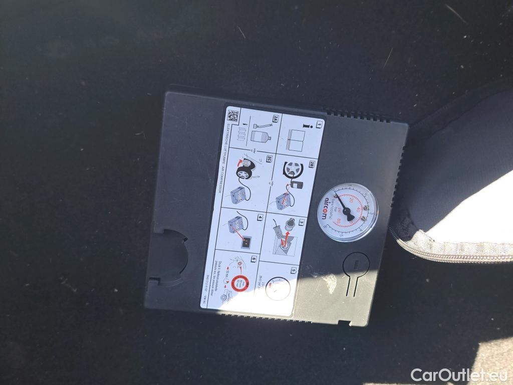  Volkswagen  Tiguan VOLKSWAGEN  / 2020 / 5P / todoterreno Life 2.0 TDI 110kW (150CV) DSG (AC2) #7