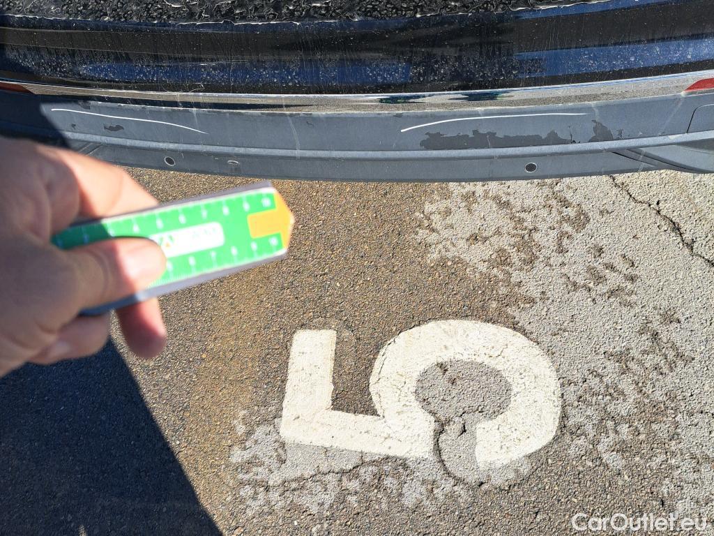  Volkswagen  Tiguan VOLKSWAGEN  / 2020 / 5P / todoterreno Life 2.0 TDI 110kW (150CV) DSG (AC2) #8