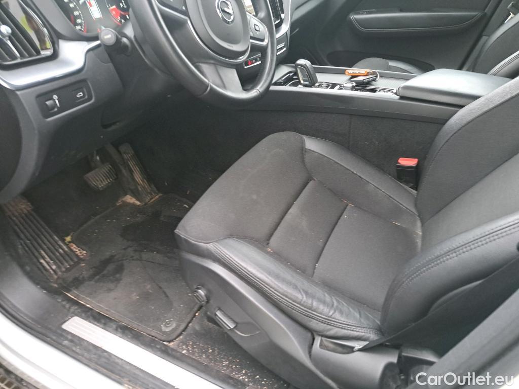  Volvo  XC60 VOLVO  / 2017 / 5P / todoterreno 2.0 B4 D AWD Momentum Pro Auto #5