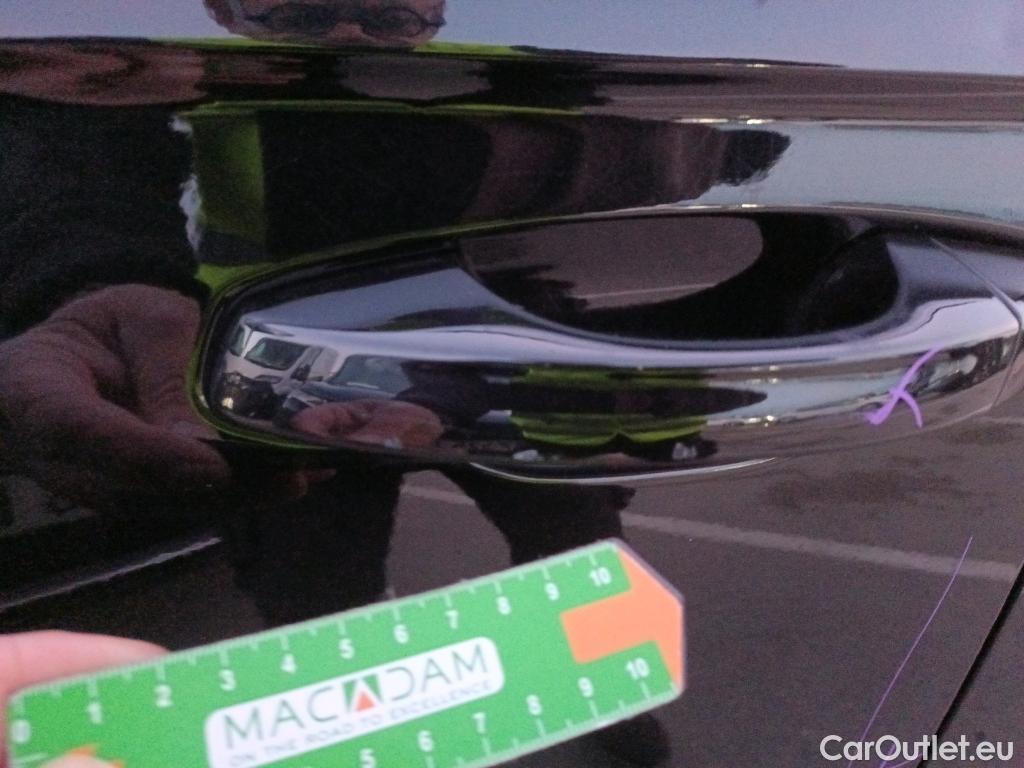  Volkswagen  T-ROC VOLKSWAGEN  / 2017 / 5P / todoterreno Advance 1.0 TSI 81kW (110CV) #32