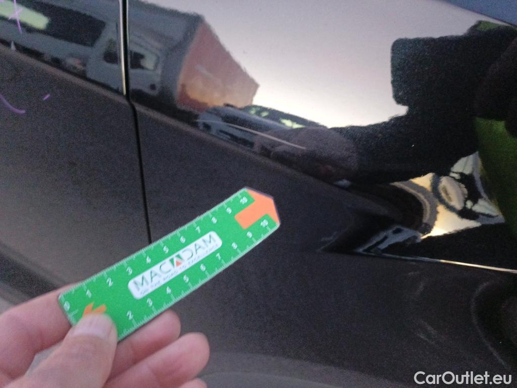  Volkswagen  T-ROC VOLKSWAGEN  / 2017 / 5P / todoterreno Advance 1.0 TSI 81kW (110CV) #24