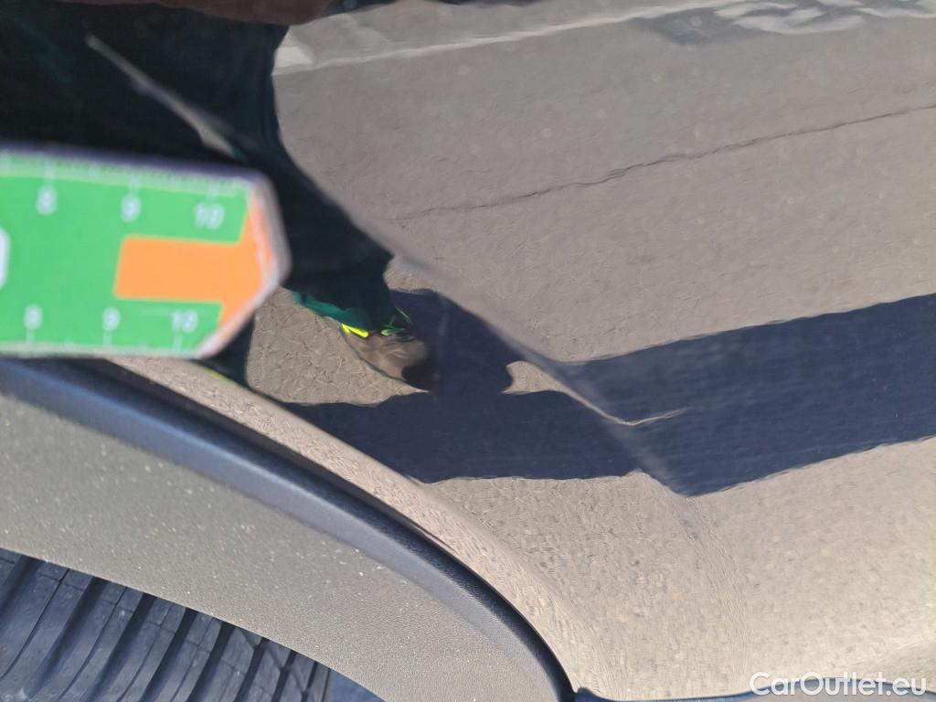  Volvo  XC 40 VOLVO XC40 / 2017 / 5P / todoterreno 1.5 T2 Momentum Core Auto #9