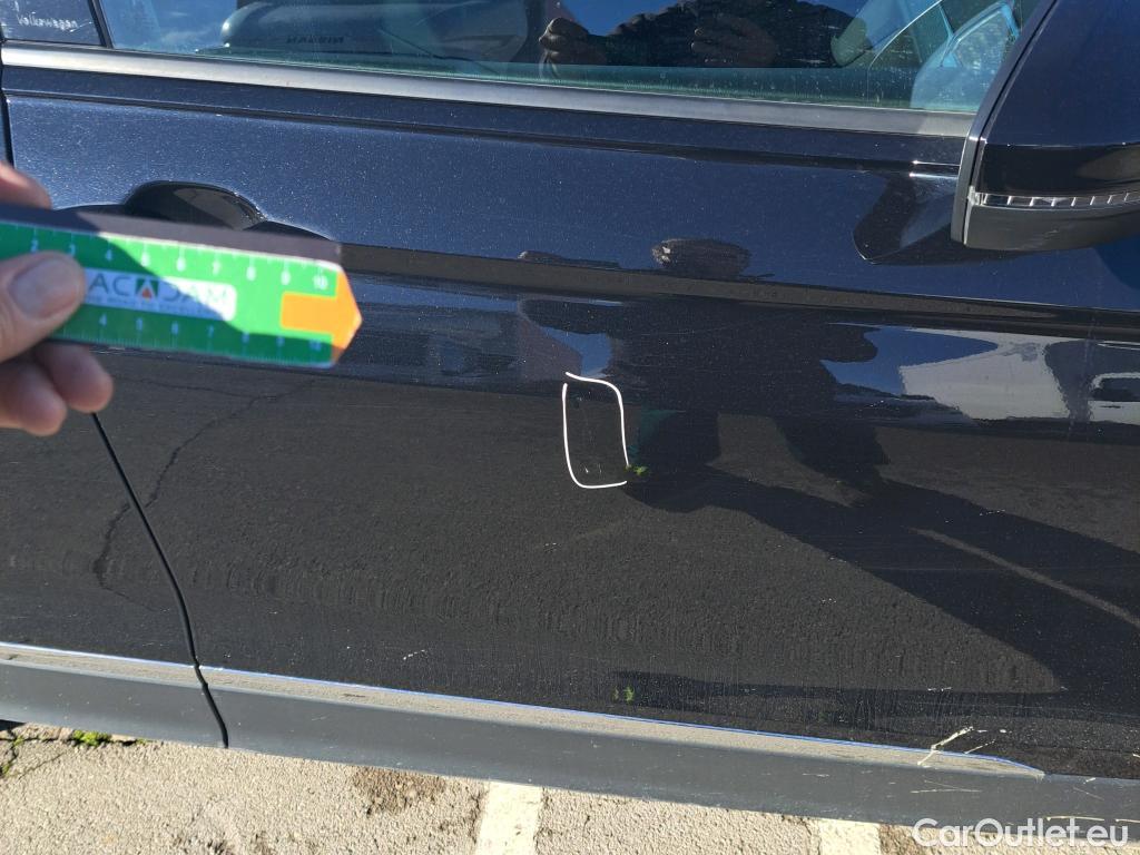  Volkswagen  Tiguan VOLKSWAGEN  / 2020 / 5P / todoterreno Life 2.0 TDI 110kW (150CV) DSG (AC2) #1