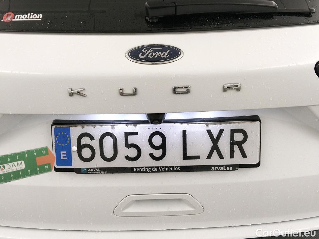  Ford  Kuga FORD  / 2019 / 5P / todoterreno Titanium 1.5T EcoBoost 88kW (120CV) #16