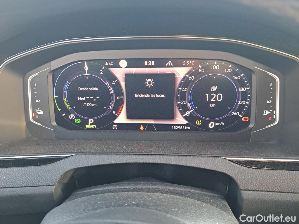  Volkswagen  Passat VOLKSWAGEN  / 2019 / 4P / sedán GTE 1.4 TSI e-Power 115kW + 85kW DSG #21