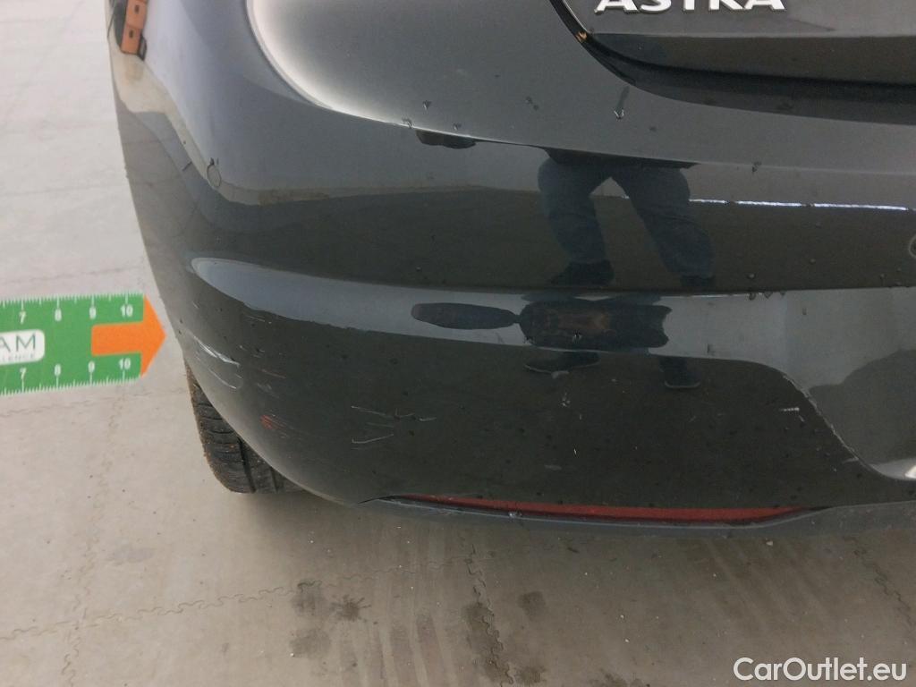  Opel  Astra OPEL  / 2015 / 5P / berlina con portón 1.6 CDTi S/S 81kW (110CV) Selective #25