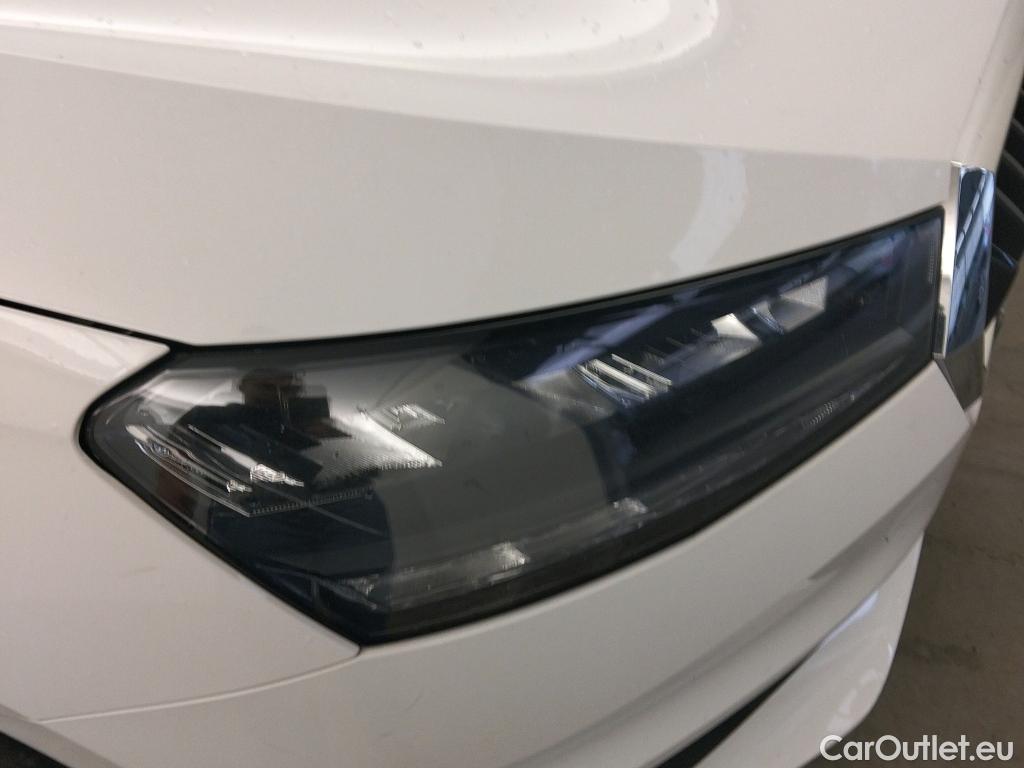  Skoda  Fabia SKODA  / 2021 / 5P / berlina con portón 1.0 TSI 70kW (95CV) Ambition (AC2) #3