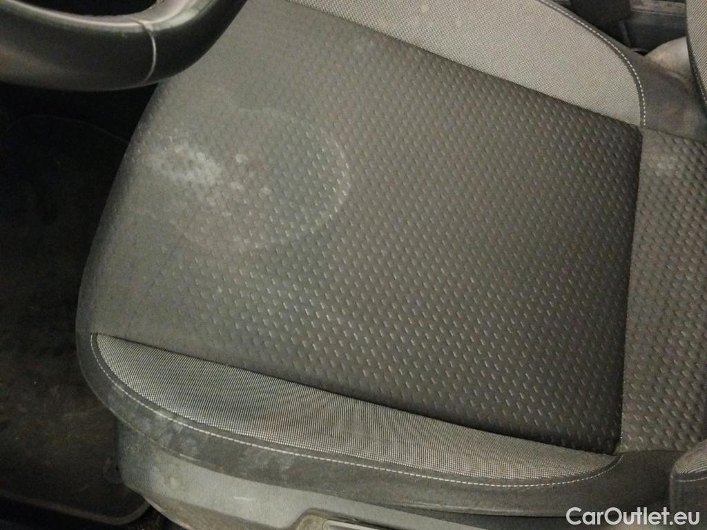  Volkswagen  Polo VOLKSWAGEN  / 2021 / 5P / berlina con portón Life 1.0 TSI 70kW (95CV) #3