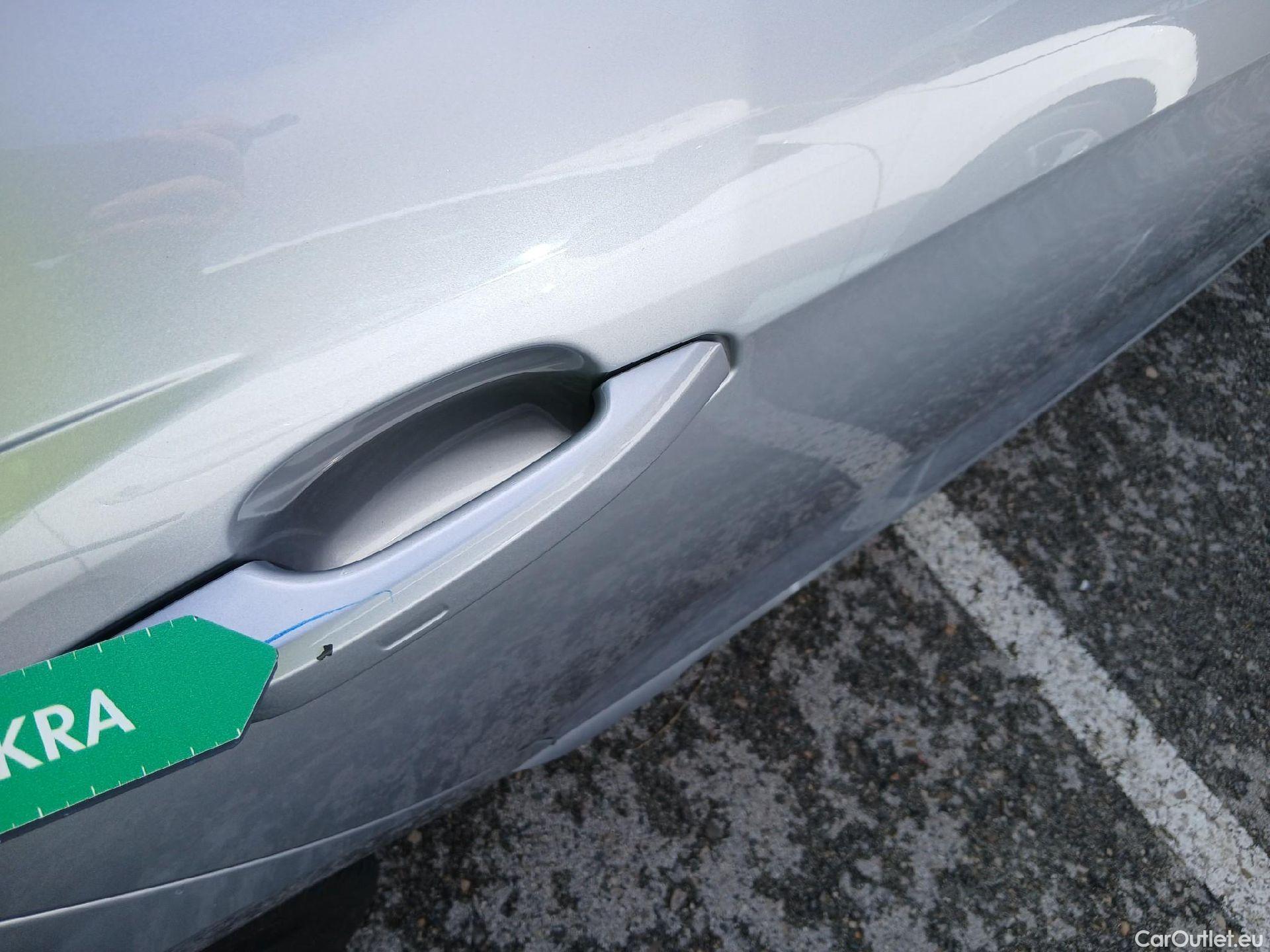  Audi  A4 AUDI  / 2019 / 4P / sedán Advanced 35 TDI 120kW (163CV) S tronic #13