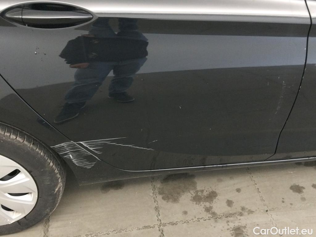  Opel  Astra OPEL  / 2015 / 5P / berlina con portón 1.6 CDTi S/S 81kW (110CV) Selective #11