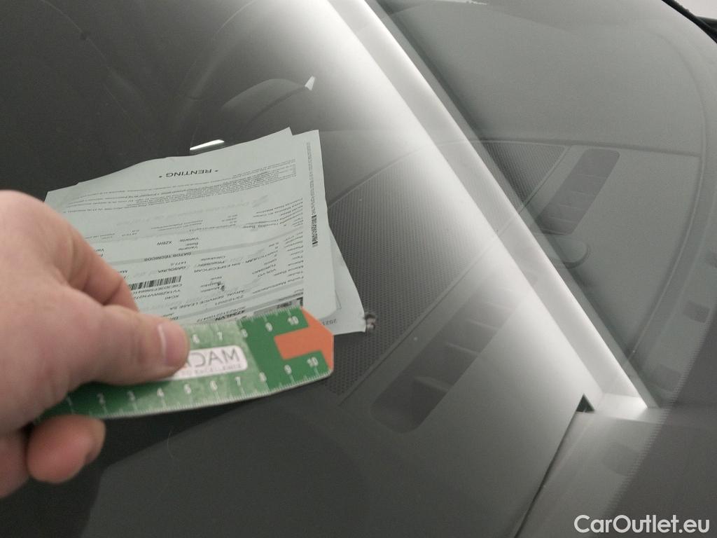  Volvo  XC 40 VOLVO XC40 / 2017 / 5P / todoterreno 1.5 T4 Twin Recharge R-Design Auto #19