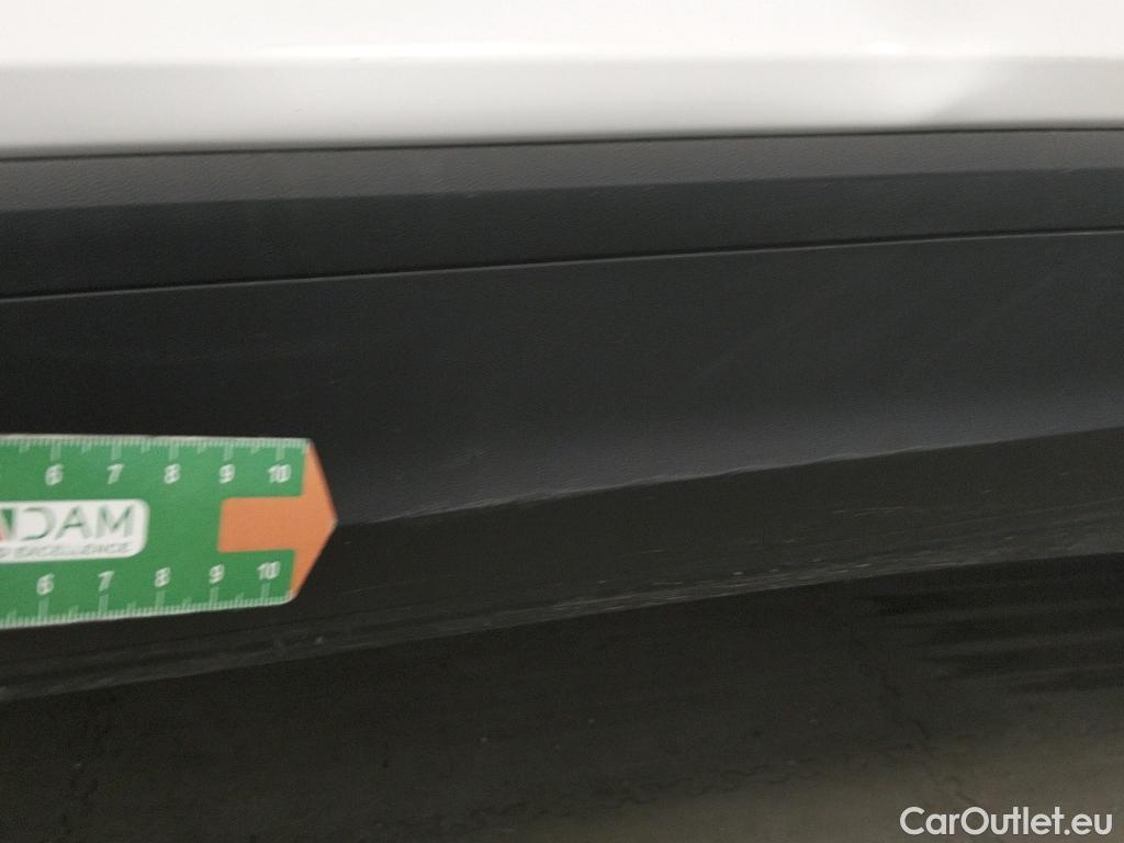  Volkswagen  T-ROC  Life 1.5 TSI 150CV MT6 E6d #2