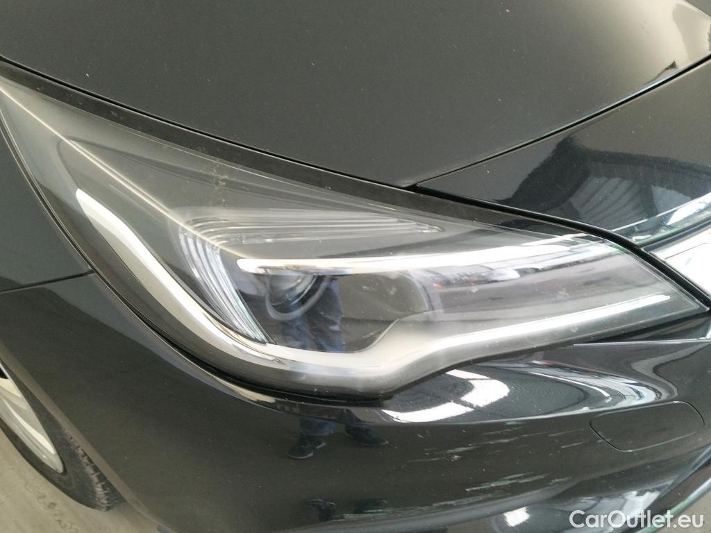  Opel  Astra OPEL  / 2015 / 5P / berlina con portón 1.6 CDTi S/S 81kW (110CV) Selective #1