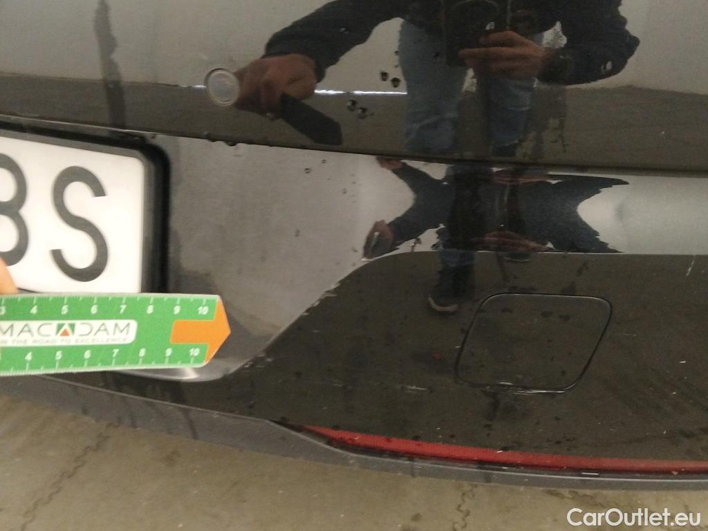  Opel  Astra OPEL  / 2015 / 5P / berlina con portón 1.6 CDTi S/S 81kW (110CV) Selective #24