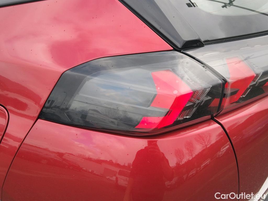  Peugeot  2008 PEUGEOT  / 2019 / 5P / todoterreno Active Pack BlueHDI 81kW (110CV) #3