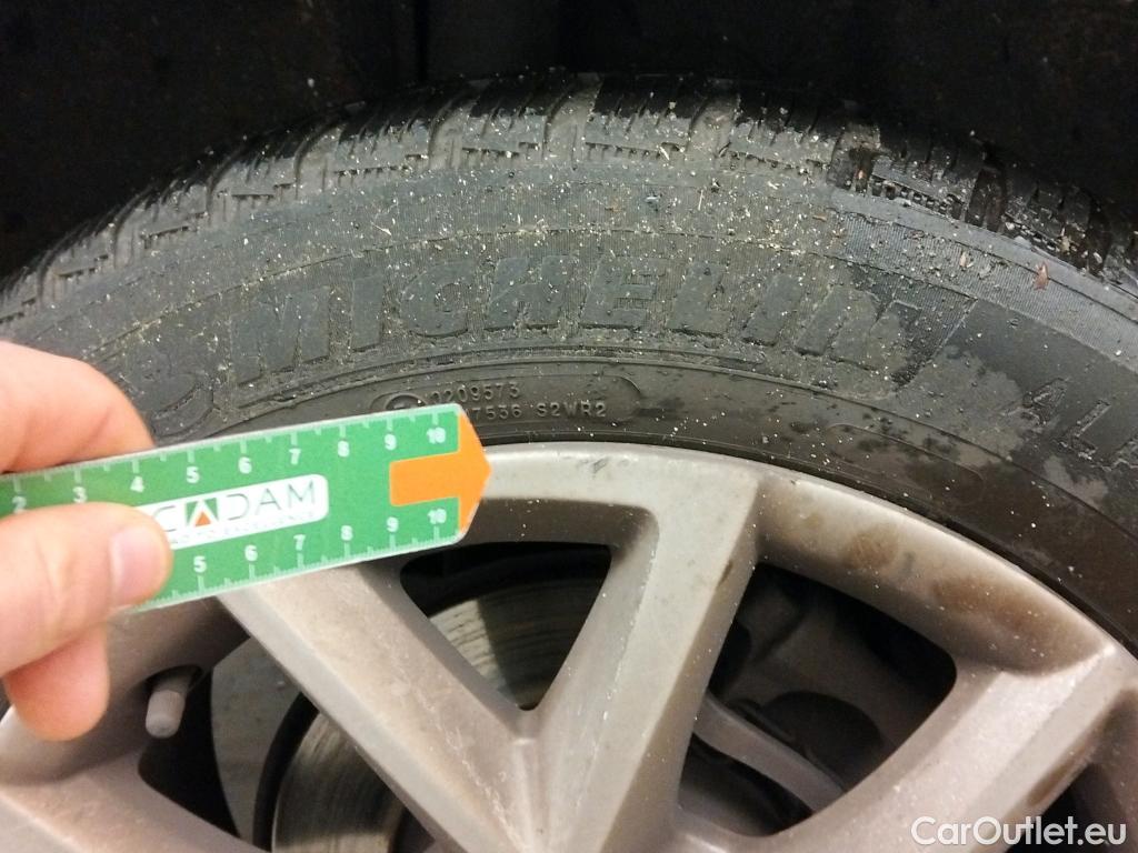  Seat  Leon SEAT Nuevo León / 2020 / 5P / familiar SP 2.0 TDI 85kW Style XL(SP) #13