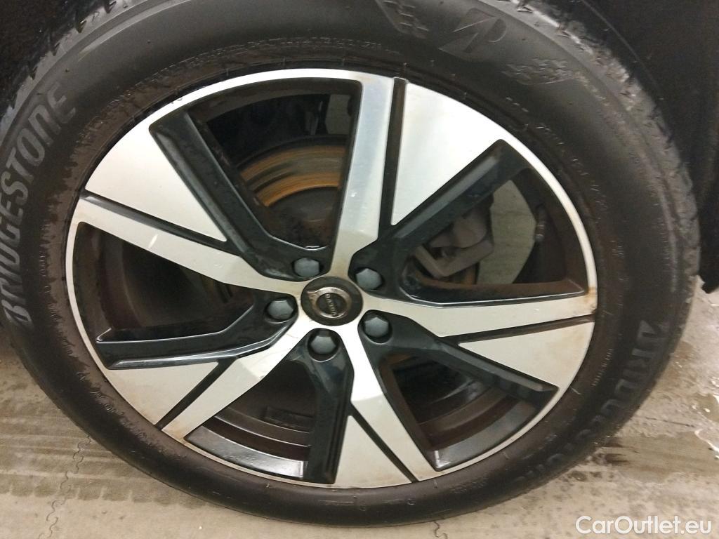  Volvo  XC 40 VOLVO XC40 / 2017 / 5P / todoterreno 1.5 T4 Twin Recharge R-Design Auto #30