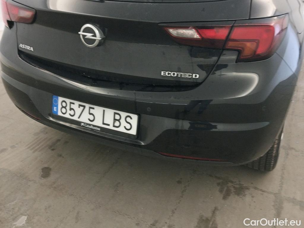  Opel  Astra OPEL  / 2015 / 5P / berlina con portón 1.6 CDTi S/S 81kW (110CV) Selective #23