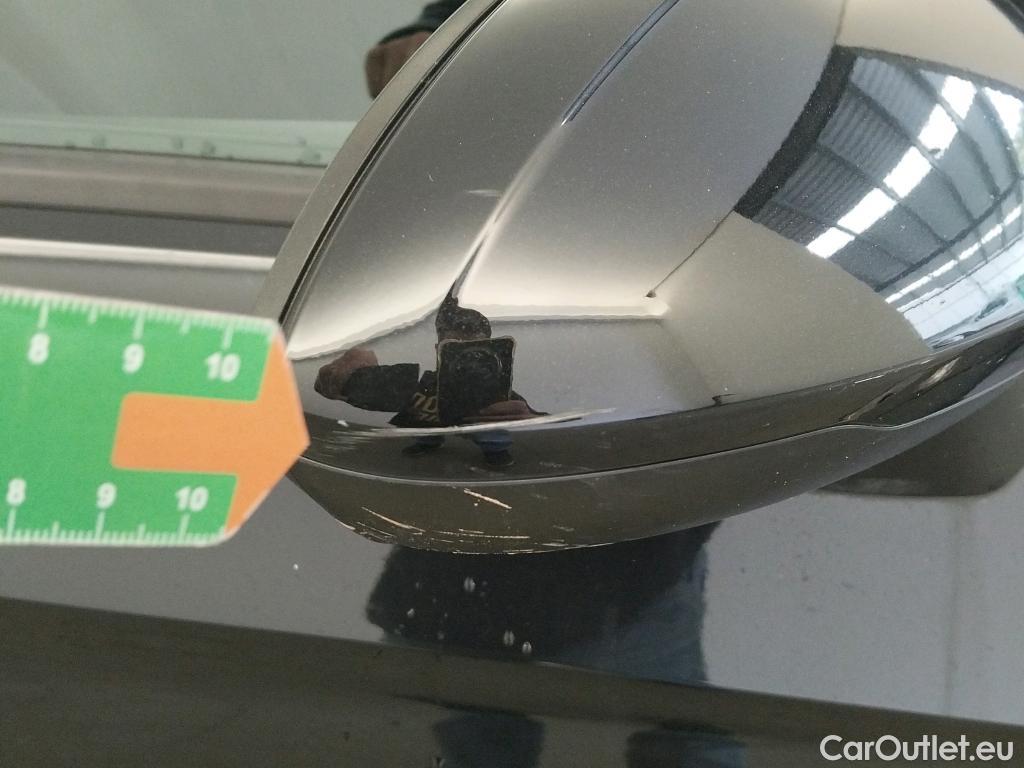  Opel  Astra OPEL  / 2015 / 5P / berlina con portón 1.6 CDTi S/S 81kW (110CV) Selective #39