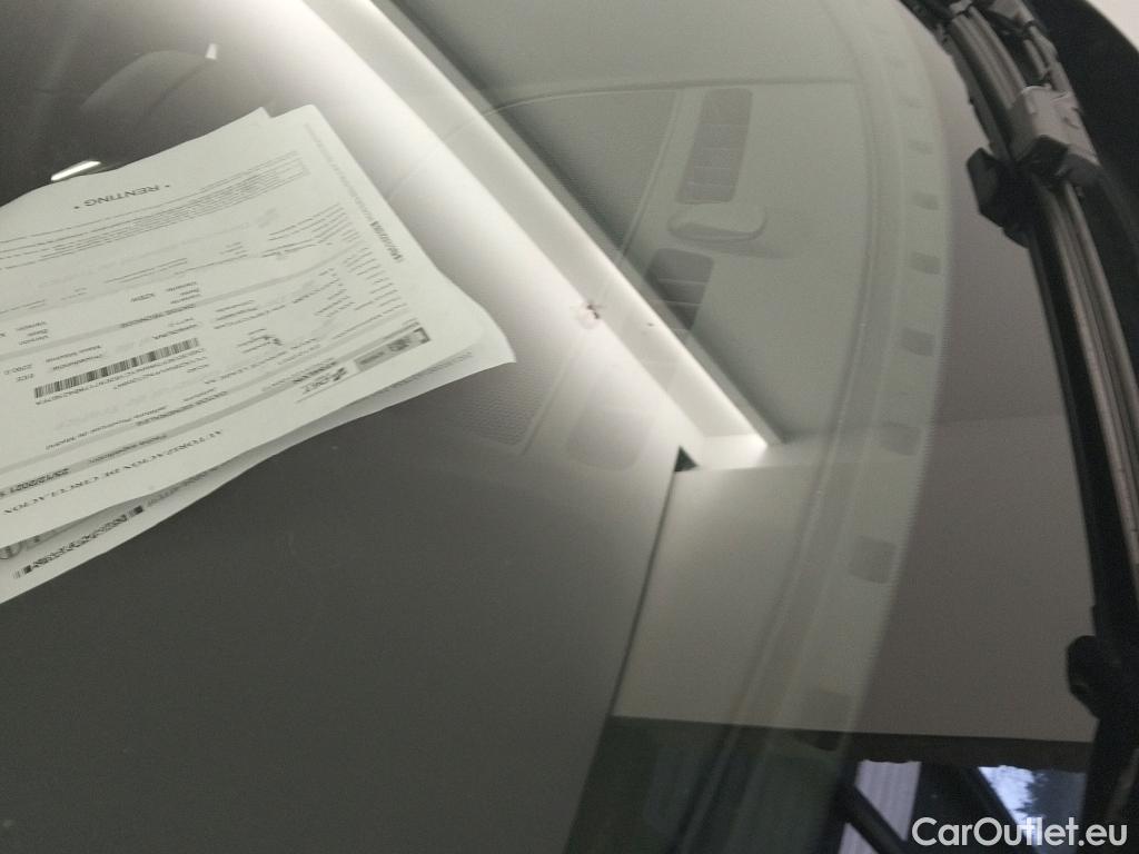  Volvo  XC 40 VOLVO XC40 / 2017 / 5P / todoterreno 1.5 T4 Twin Recharge R-Design Auto #18