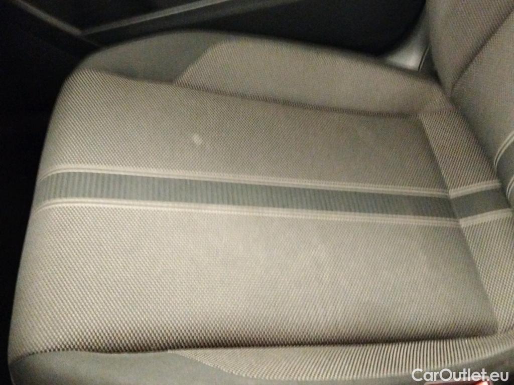  Volkswagen  T-ROC VOLKSWAGEN  / 2017 / 5P / todoterreno Advance 1.6 TDI 85kW (115CV) #12