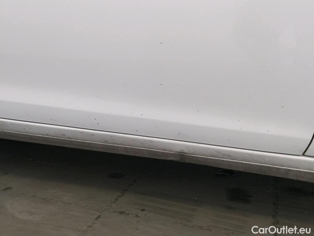  Peugeot  308 PEUGEOT  / 2017 / 5P / familiar SW Active Pack BlueHDi 130 S&S #3