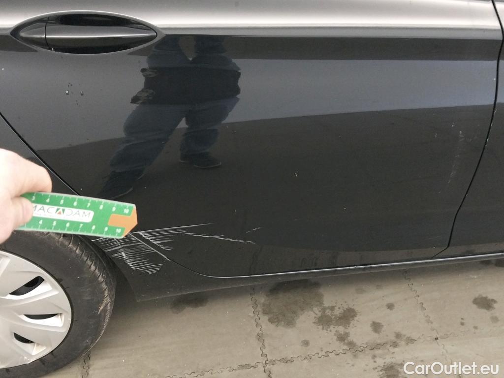  Opel  Astra OPEL  / 2015 / 5P / berlina con portón 1.6 CDTi S/S 81kW (110CV) Selective #12