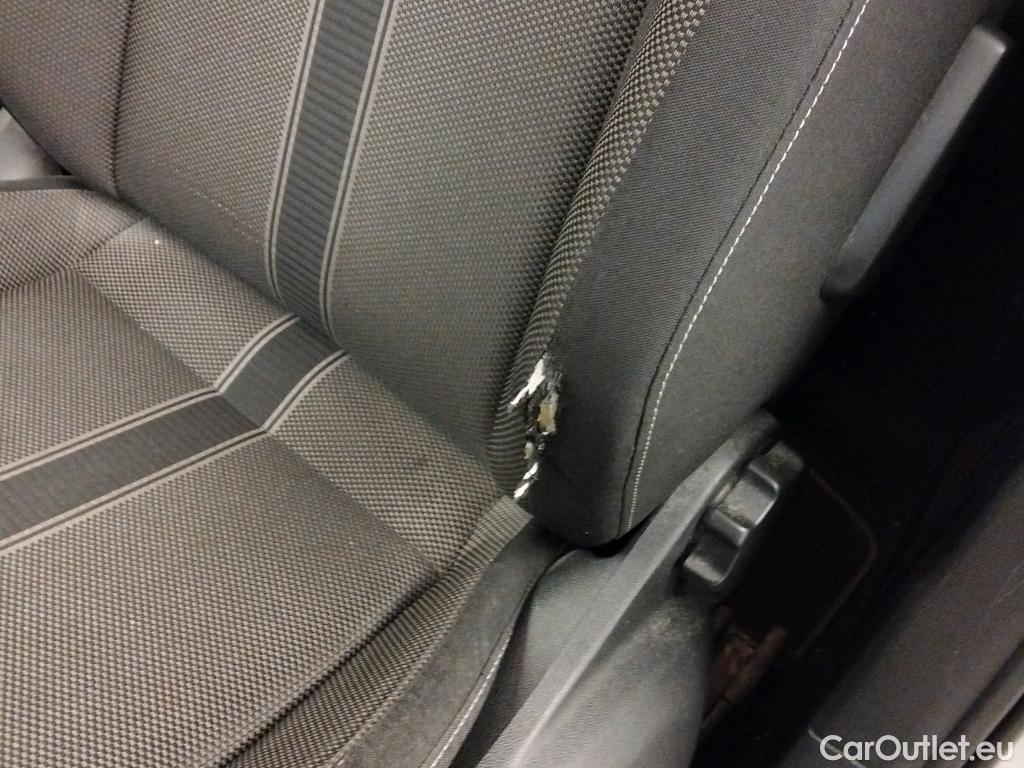  Volkswagen  T-ROC VOLKSWAGEN  / 2017 / 5P / todoterreno Advance 1.6 TDI 85kW (115CV) #1