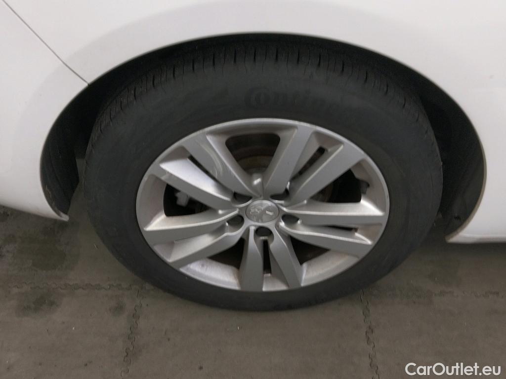  Peugeot  308 PEUGEOT  / 2017 / 5P / familiar SW Active Pack BlueHDi 130 S&S #9