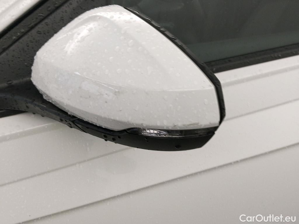  Volkswagen  Polo VOLKSWAGEN  / 2021 / 5P / berlina con portón Life 1.0 TSI 70kW (95CV) #9