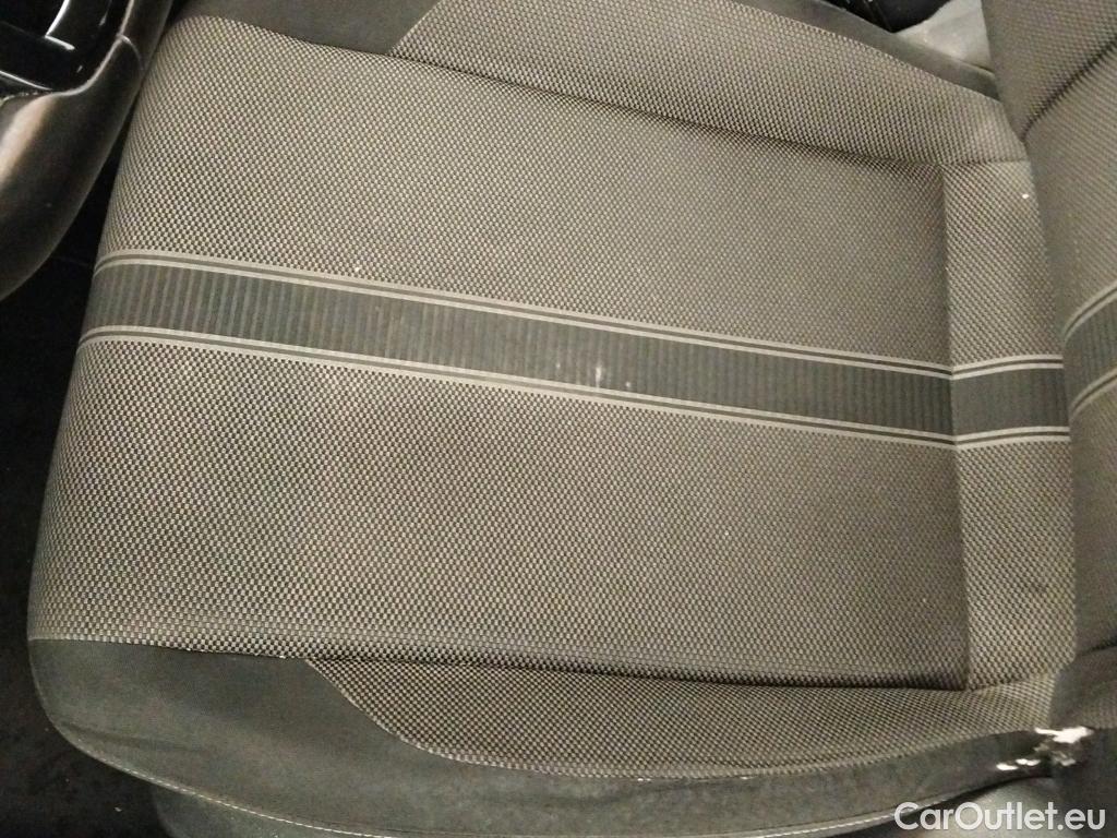  Volkswagen  T-ROC VOLKSWAGEN  / 2017 / 5P / todoterreno Advance 1.6 TDI 85kW (115CV) #11