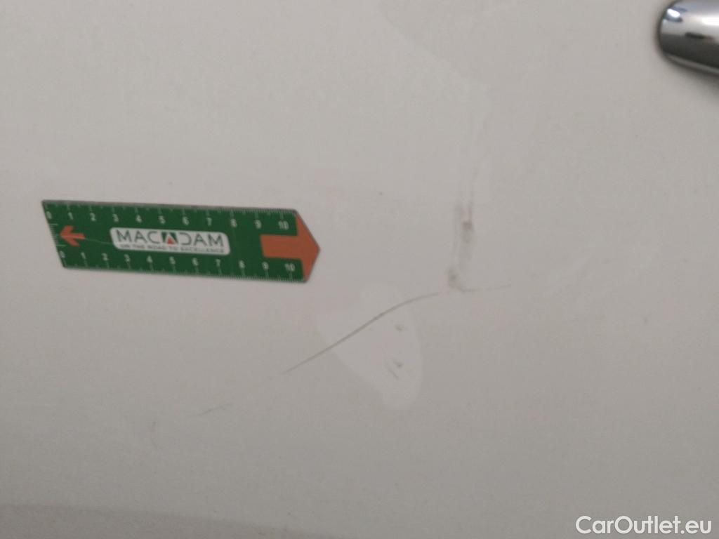  KIA  Niro KIA  / 2019 / 5P / crossover 1.6 GDi HEV 104kW (141CV) Drive #6