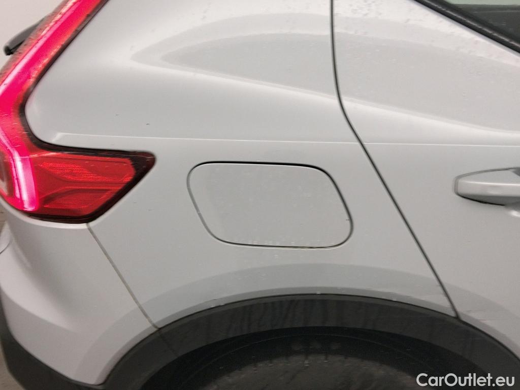  Volvo  XC 40 VOLVO XC40 / 2017 / 5P / todoterreno 1.5 T4 Twin Recharge R-Design Auto #3