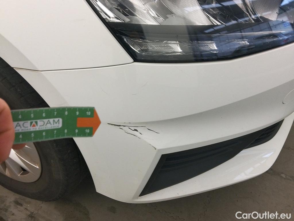  Skoda  Fabia SKODA  / 2021 / 5P / berlina con portón 1.0 TSI 70kW (95CV) Ambition (AC2) #10