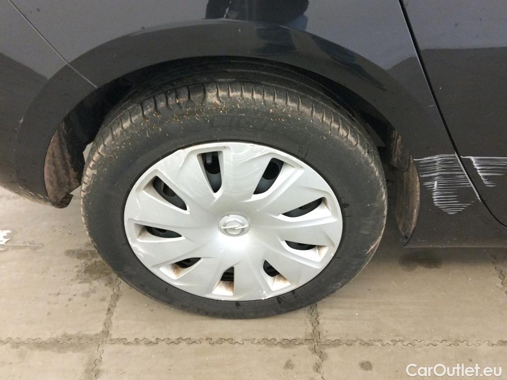  Opel  Astra OPEL  / 2015 / 5P / berlina con portón 1.6 CDTi S/S 81kW (110CV) Selective #28