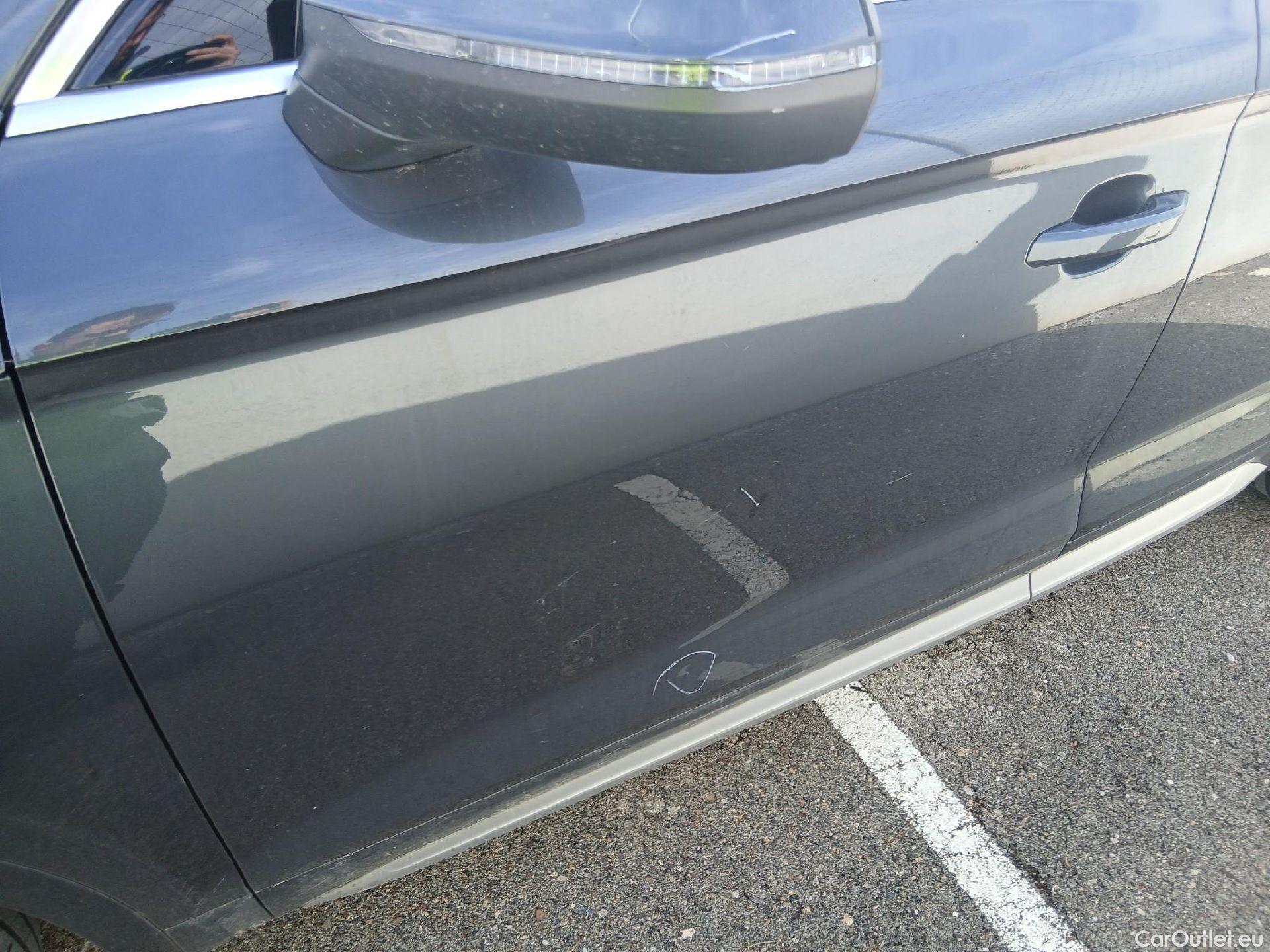  Audi  Q5 AUDI  / 2016 / 5P / todoterreno Design 35 TDI 120kW S tronic (AC) #23