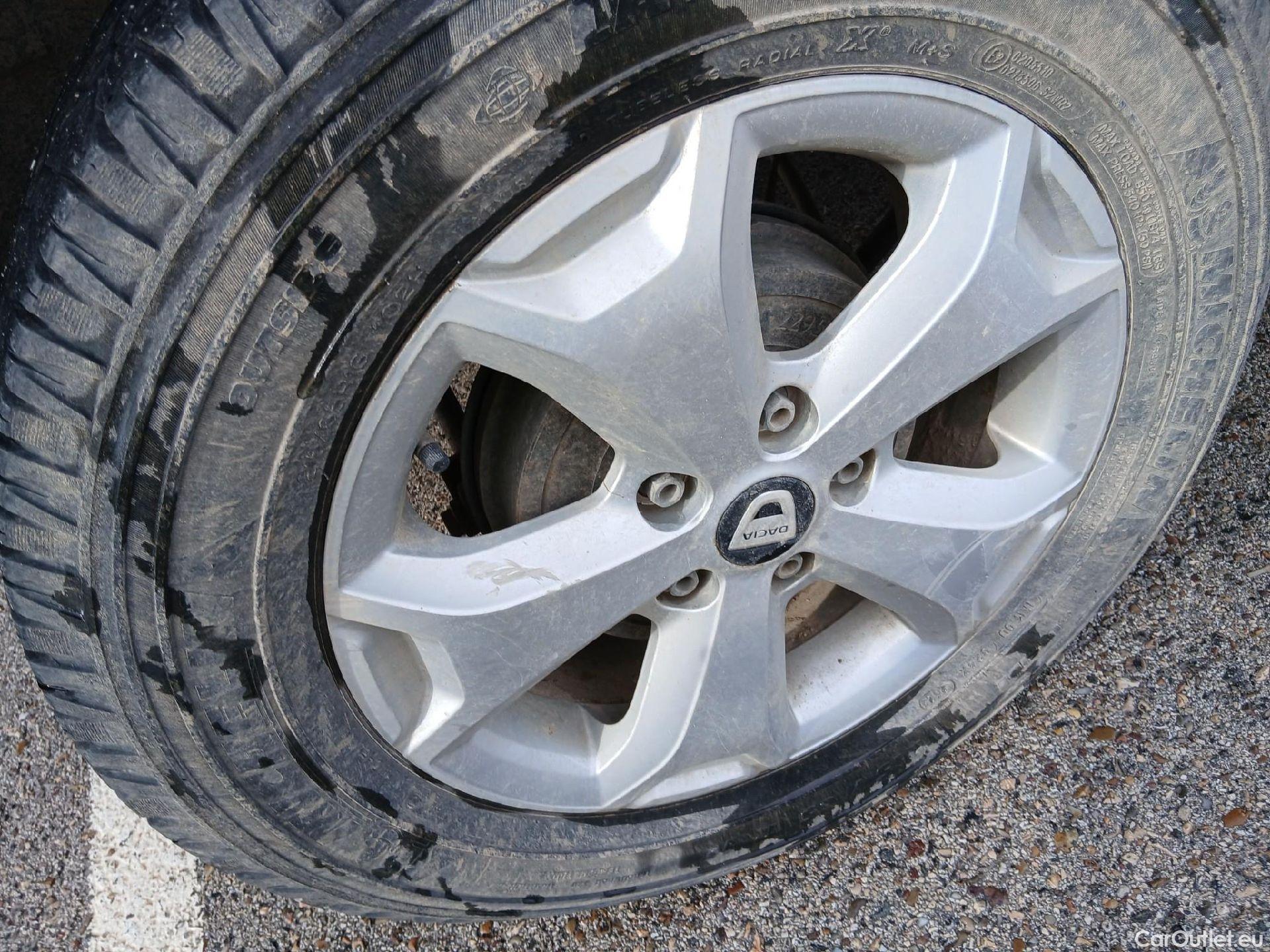  Dacia  Duster DACIA  / 2018 / 5P / todoterreno Comfort Blue dCi 85kW (115CV) 4X4 #37