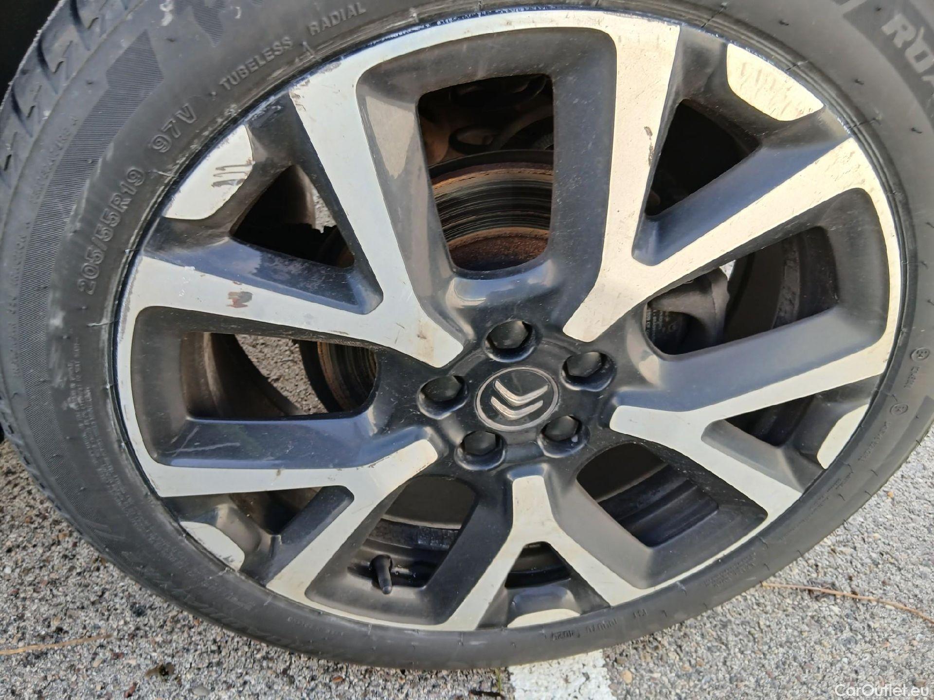  Citroen  C5 CITROEN  Aircross / 2018 / 5P / todoterreno BlueHdi 132kW (180CV) S&S EAT8 Shine #43