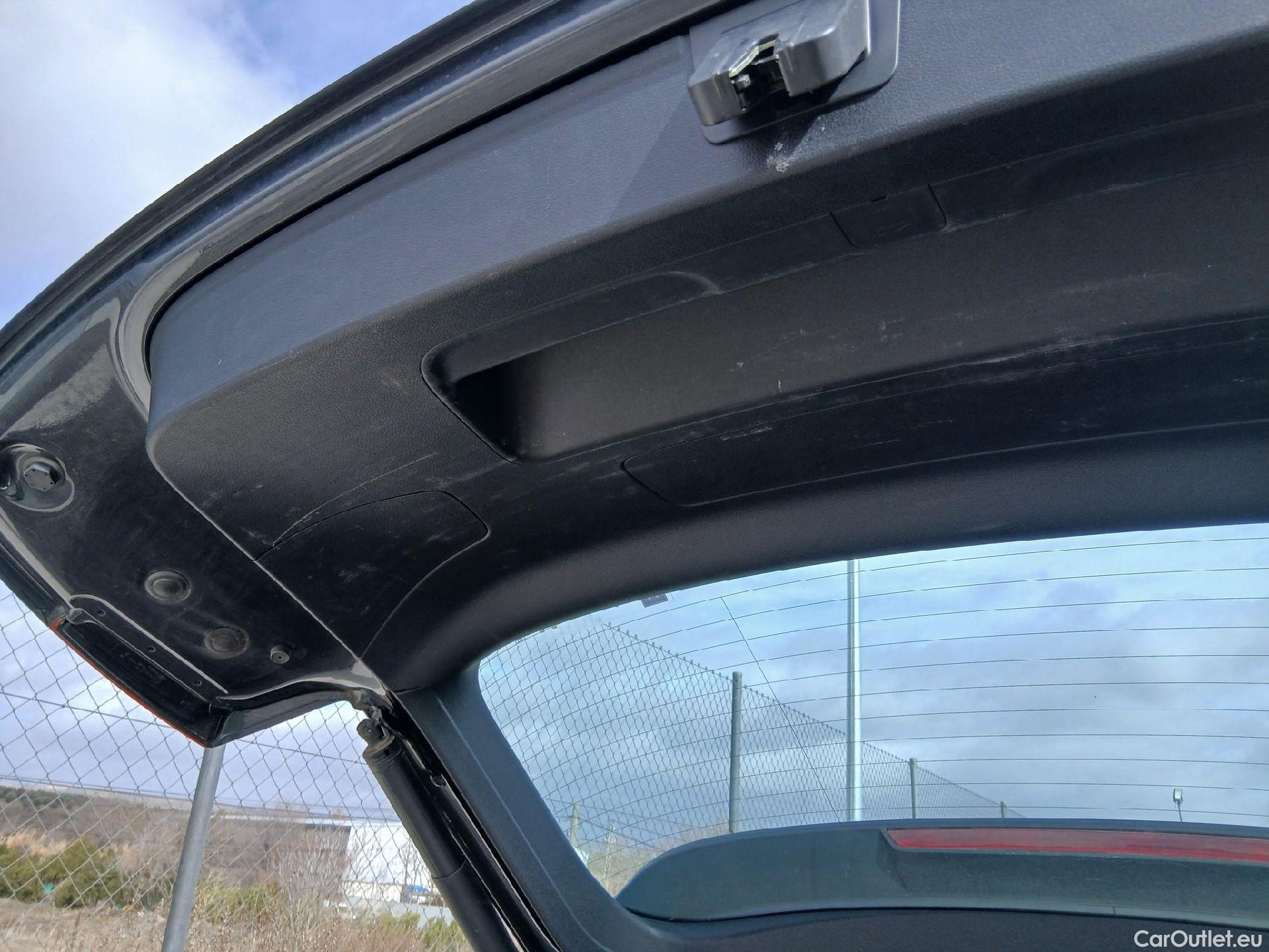  Audi  Q5 AUDI  / 2016 / 5P / todoterreno Design 35 TDI 120kW S tronic (AC) #43